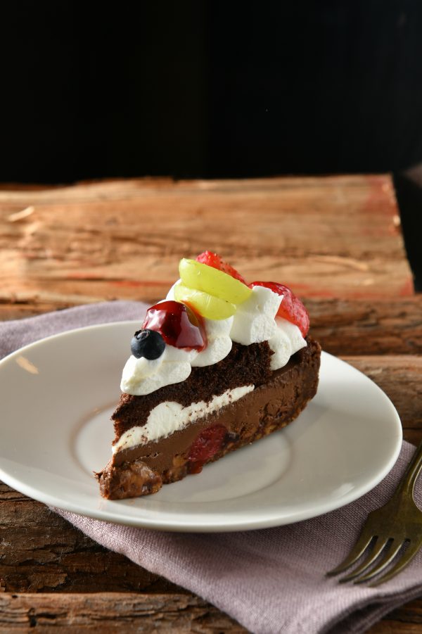 野莓巧克力蛋糕切片