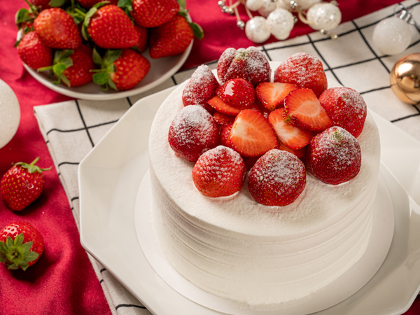 北海道生乳草莓蛋糕